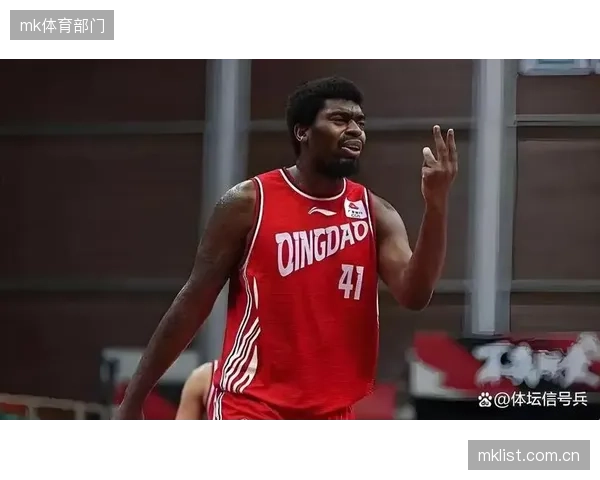 达卡里·约翰逊凭借高效的篮板与盖帽率，帮助浙江队打出联盟第二的防守。